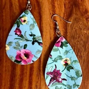 Leatherette earrings